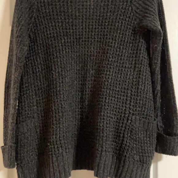 Long Sleeve Cardigan - Picture 2 of 3